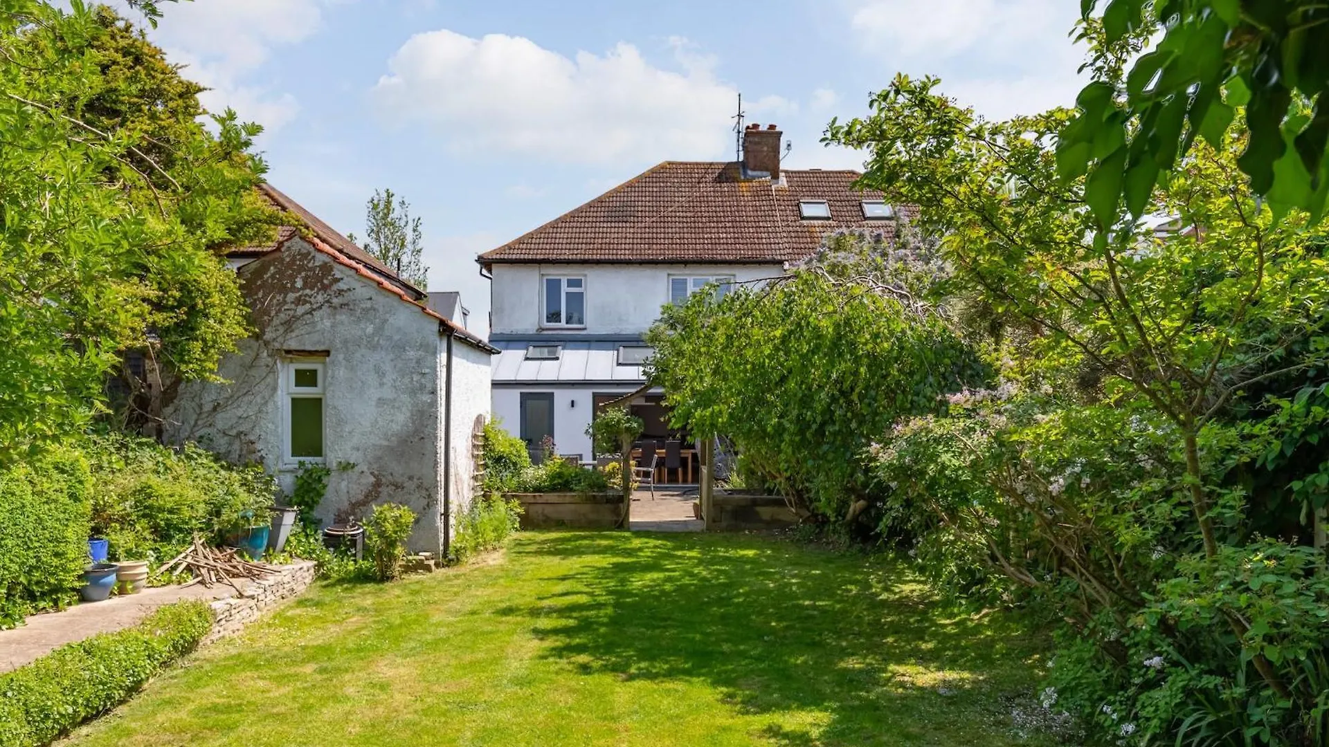 Bright & Spacious 3Bedroom Home Brighton 0*,