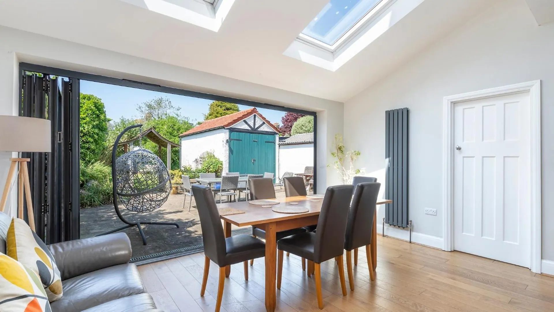 Bright & Spacious 3Bedroom Home Brighton 0*,  Reino Unido